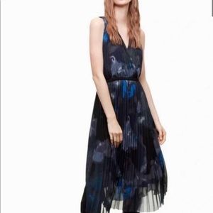 Aritzia Wilfred karel midi pleated dress